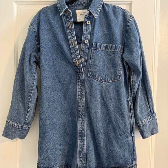 Abercrombie & Fitch Jackets & Blazers - Abercrombie & Fitch Women's Blue Jean Jacket